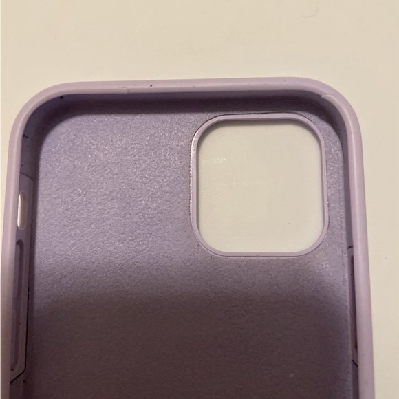 iPhone 12 cases & AirPod case - Picture 5 of 5